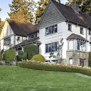 Hotel Hastings House